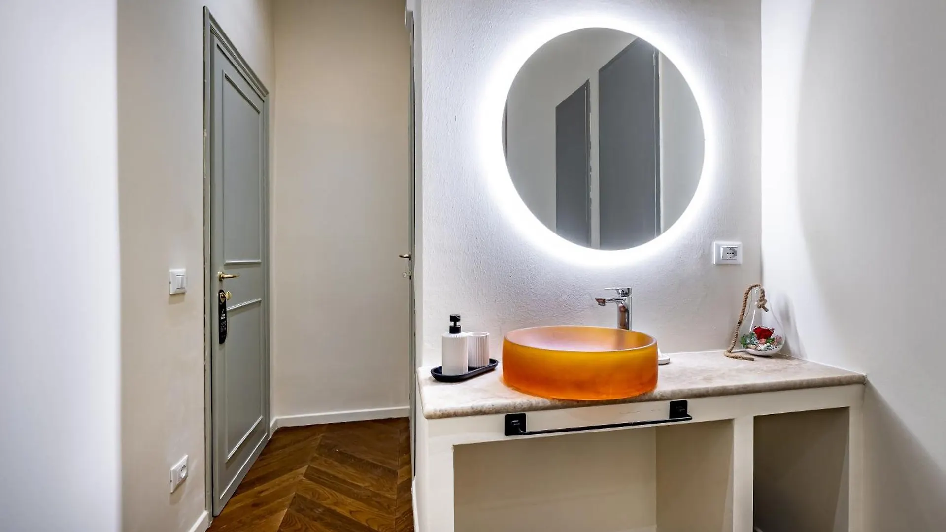 Residenza D'Epoca Pontevecchio - Luxury Retrait Apartment Florence