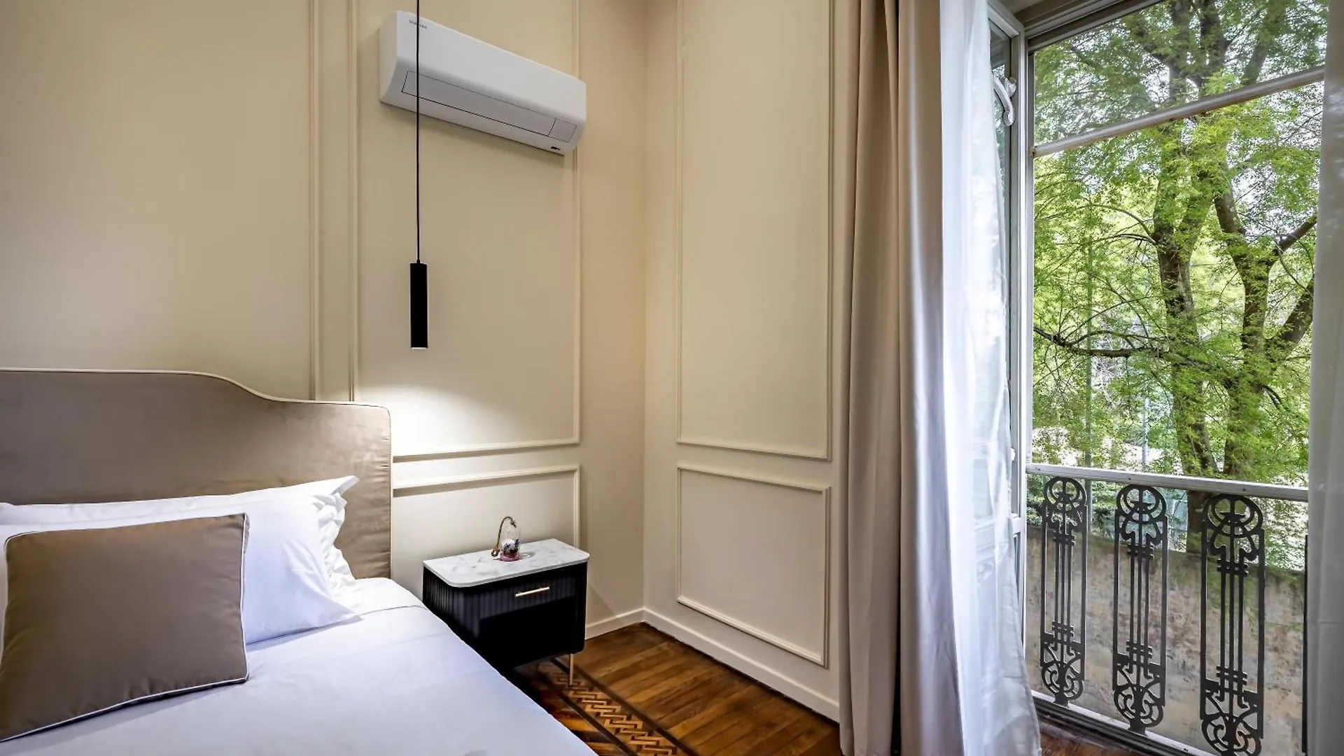 Residenza D'Epoca Pontevecchio - Luxury Retrait Apartment Florence