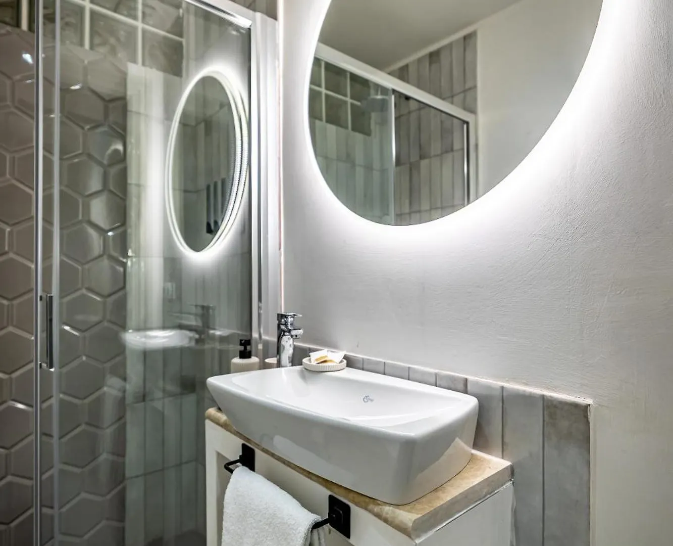 Residenza D'Epoca Pontevecchio - Luxury Retrait Apartment Florence